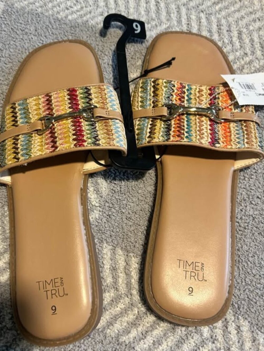 Time & Tru Sandals NWT